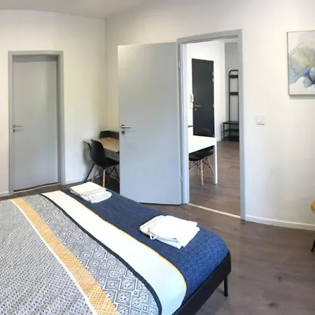 S'capades 2 - Wifi Netflix Apartment